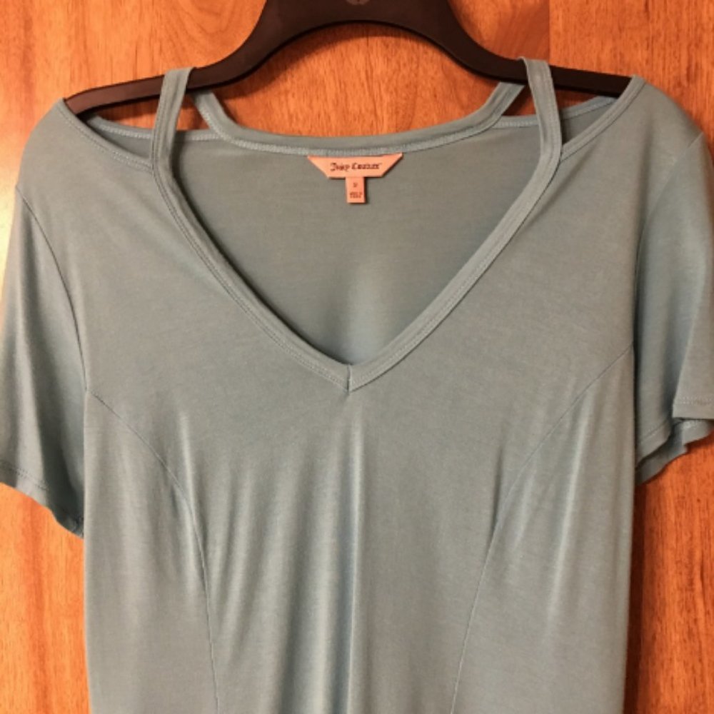 Juicy Couture V neck turquoise top - Picture 2 of 5